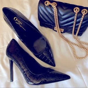 Black Stilettos Heels •Size 11•Plus Black and Gold Hand Bag